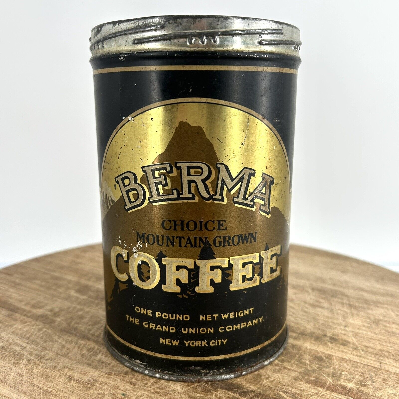 Vtg berma choice mountain grown coffee 1 Lb coffee can tin advertising no lid