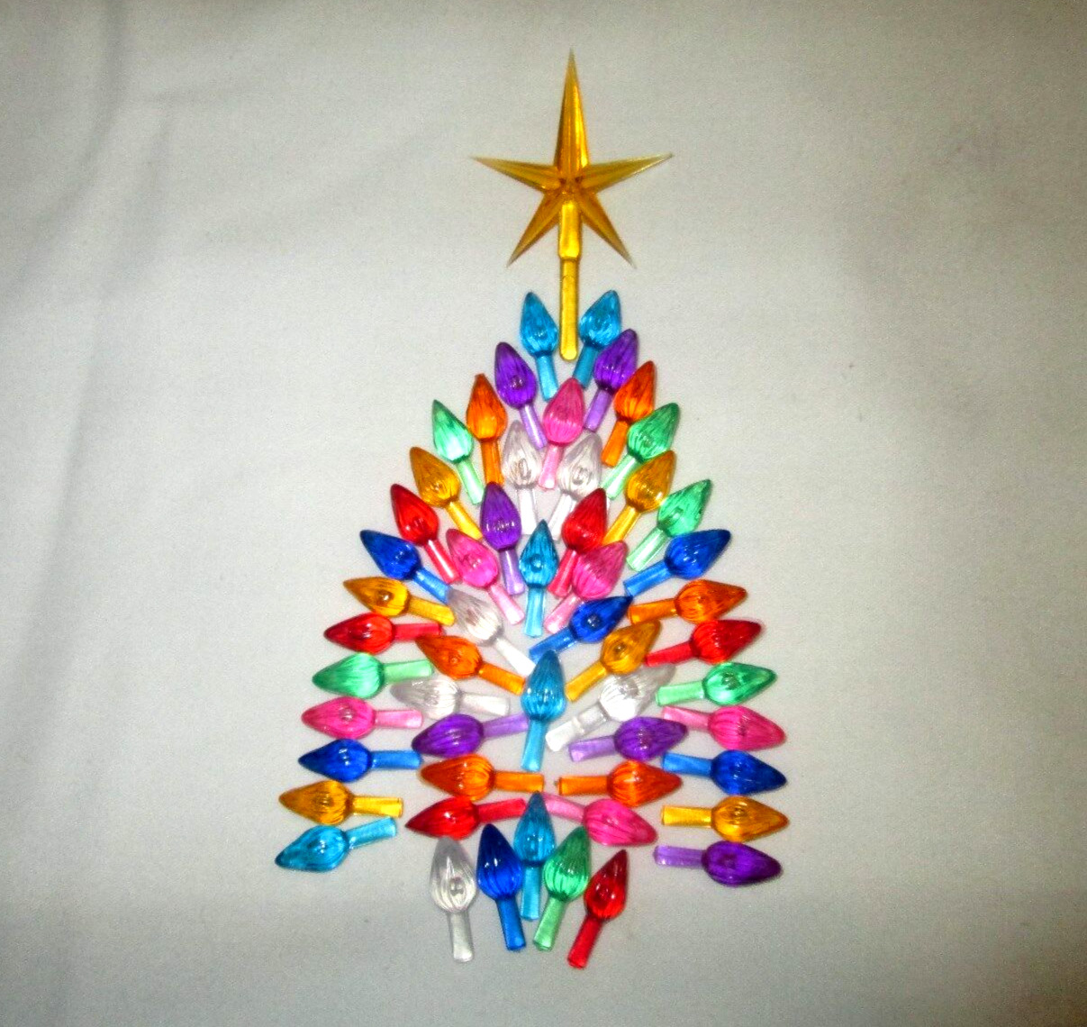 VINTAGE CERAMIC CHRISTMAS TREE 54 SMALL TWIST BULB LIGHTS & GOLD STAR 1/8\