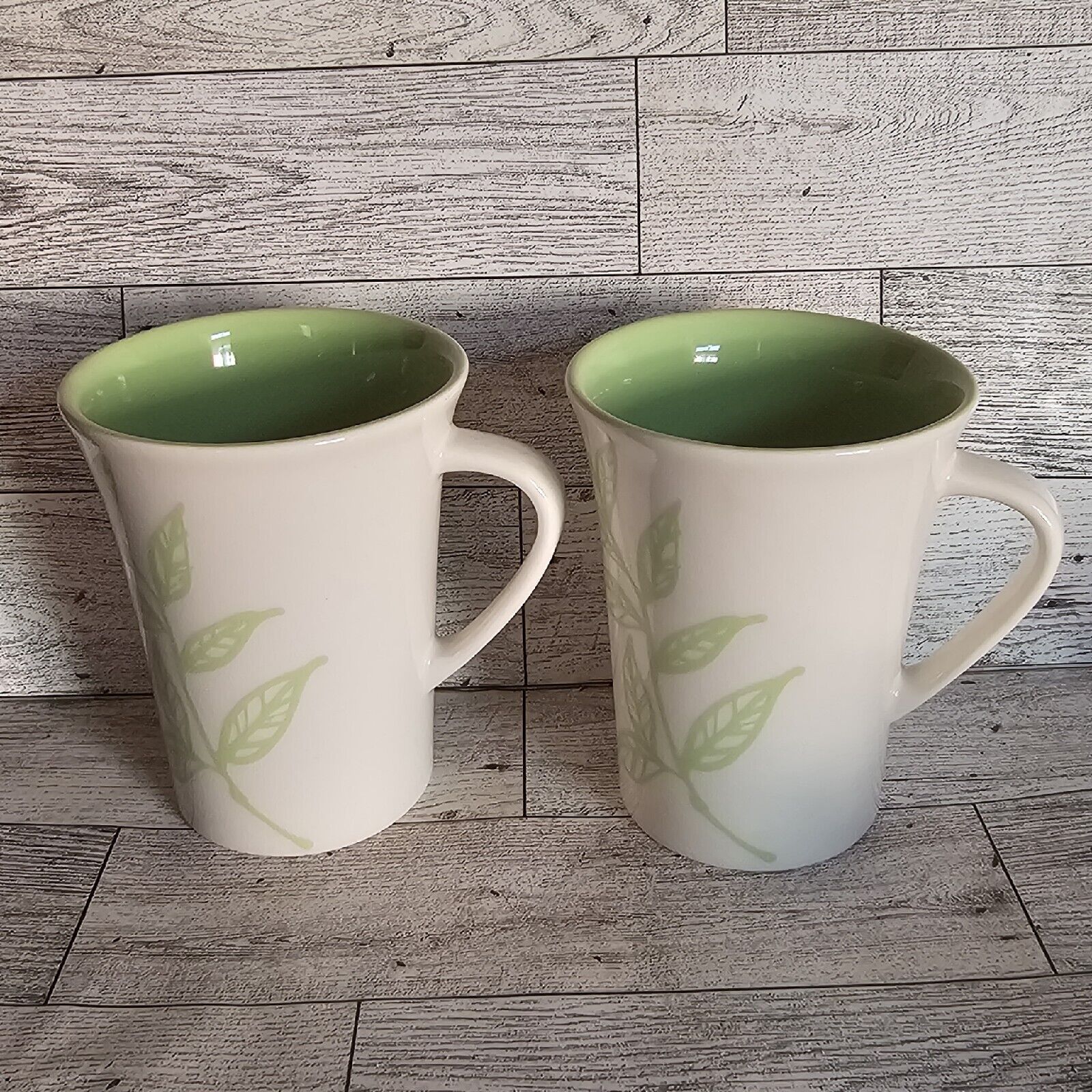 Starbucks 2005 Tazo Mugs Set Of 2 Ceramic White Green Leaf  12oz  Coffee Cups 