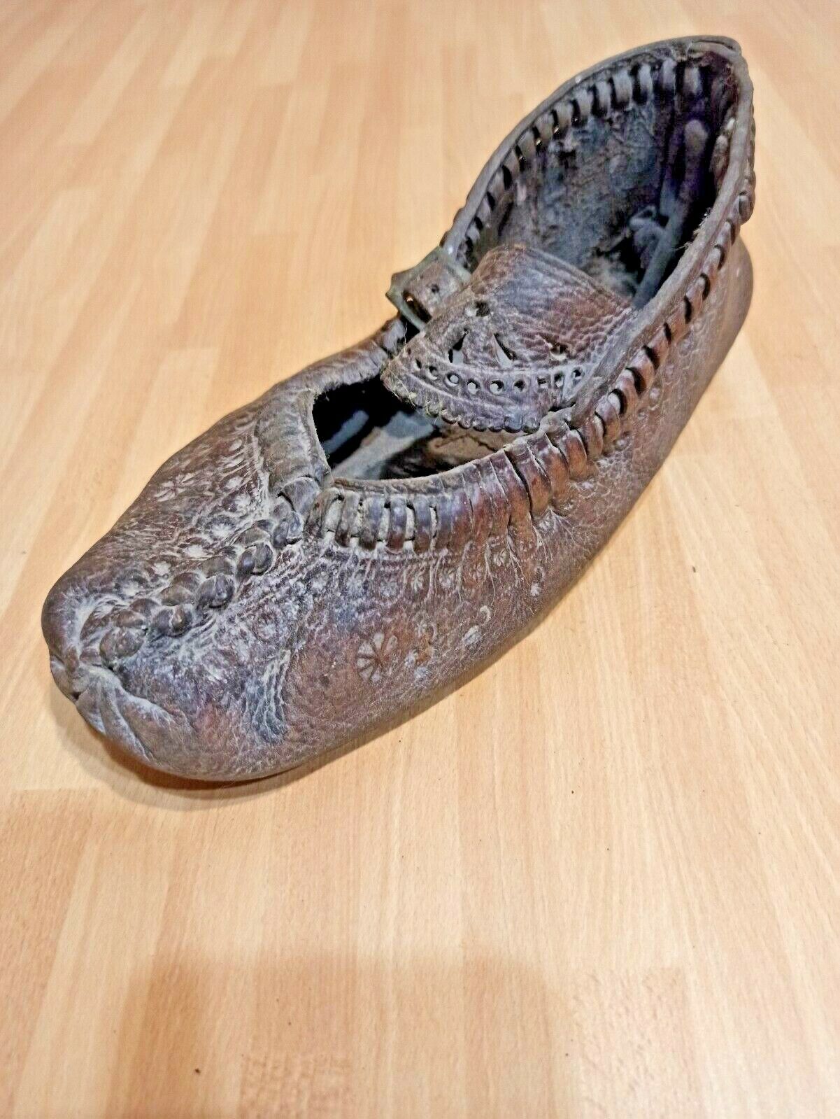 Antique Ukrainian Hutsul leather shoes. Early 20th century. Polonyna area. 2