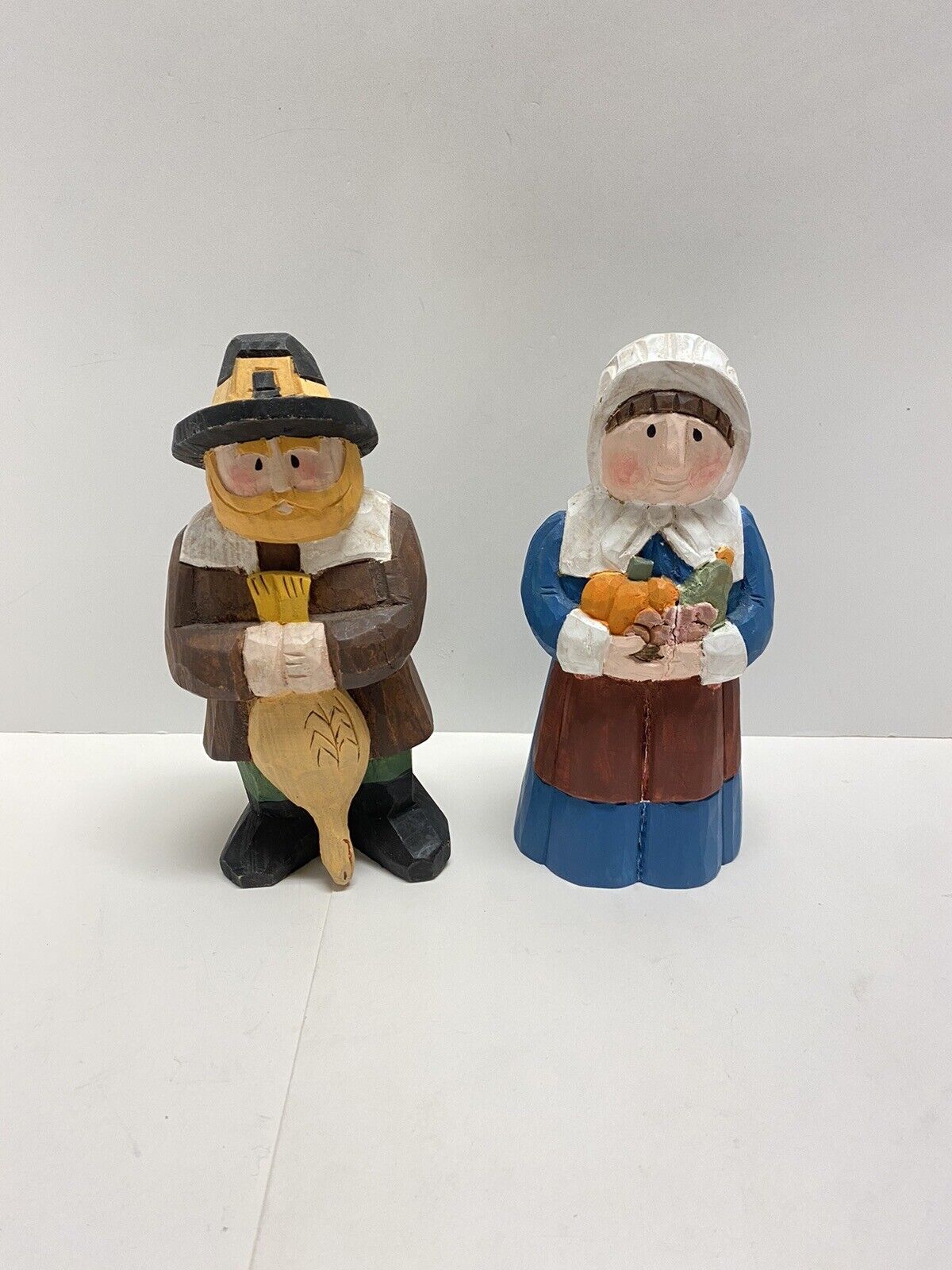 Carved Wood Pilgrim Thanksgiving Decor Figurines Set Of 2 Harvest