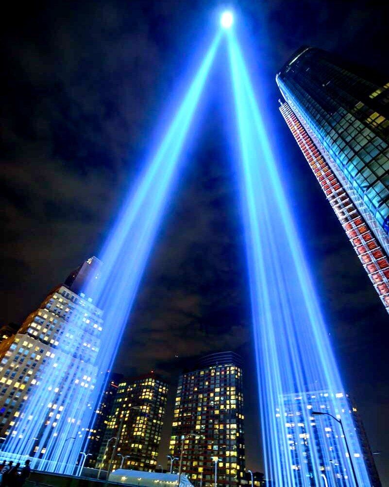 911 Never Forget 9/11 SEPTEMBER 11 TRIBUTE IN LIGHT Publicity Photo 8x10 08