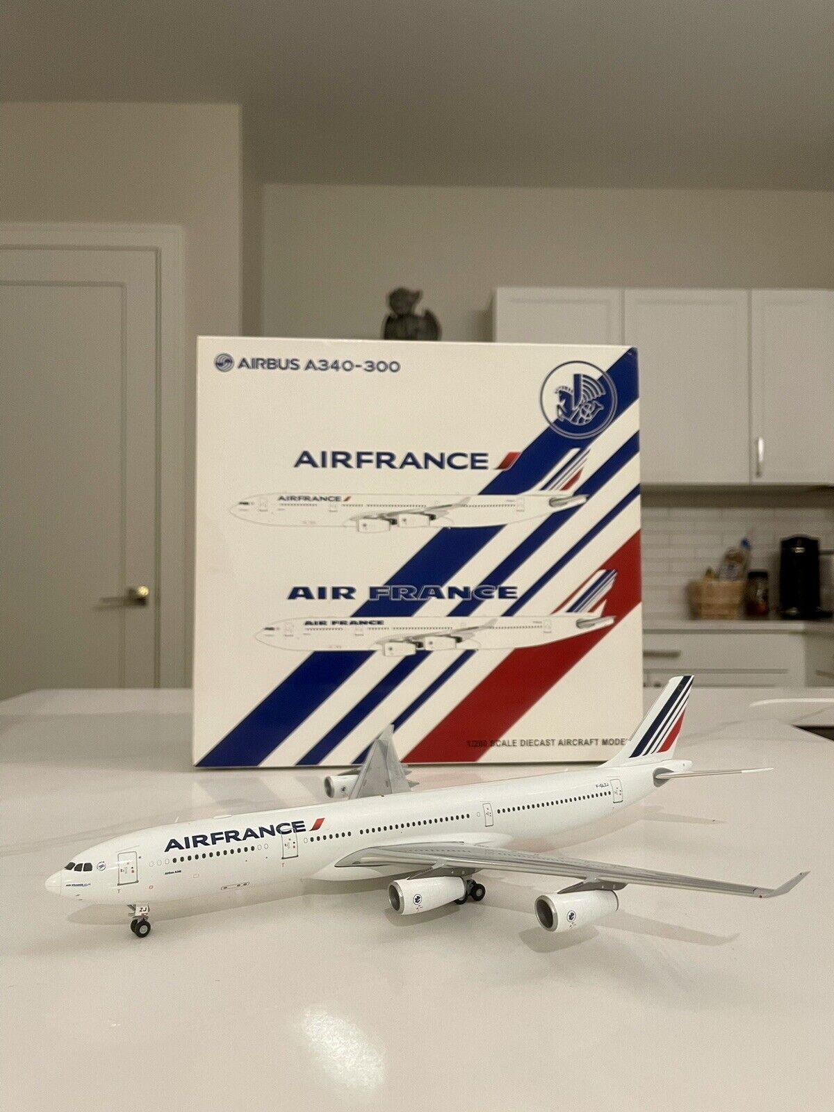 JC Wings 1:200 Air France A340-300 F-GLZJ