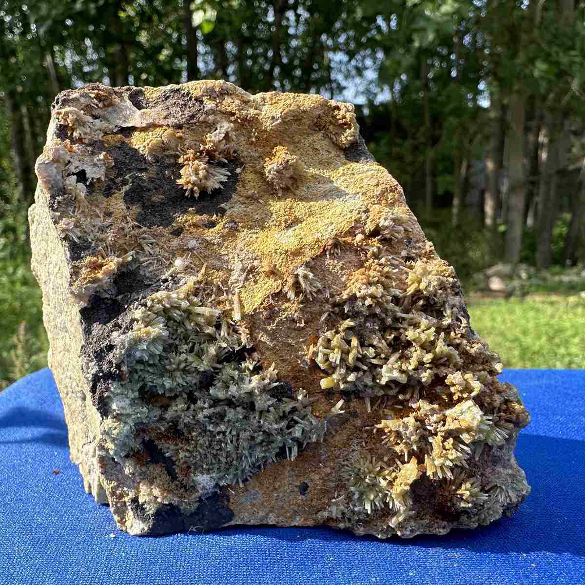 1.11lb Natural Pyromorphite Quartz Mineral Specimen Crystal Energy Healing Decor
