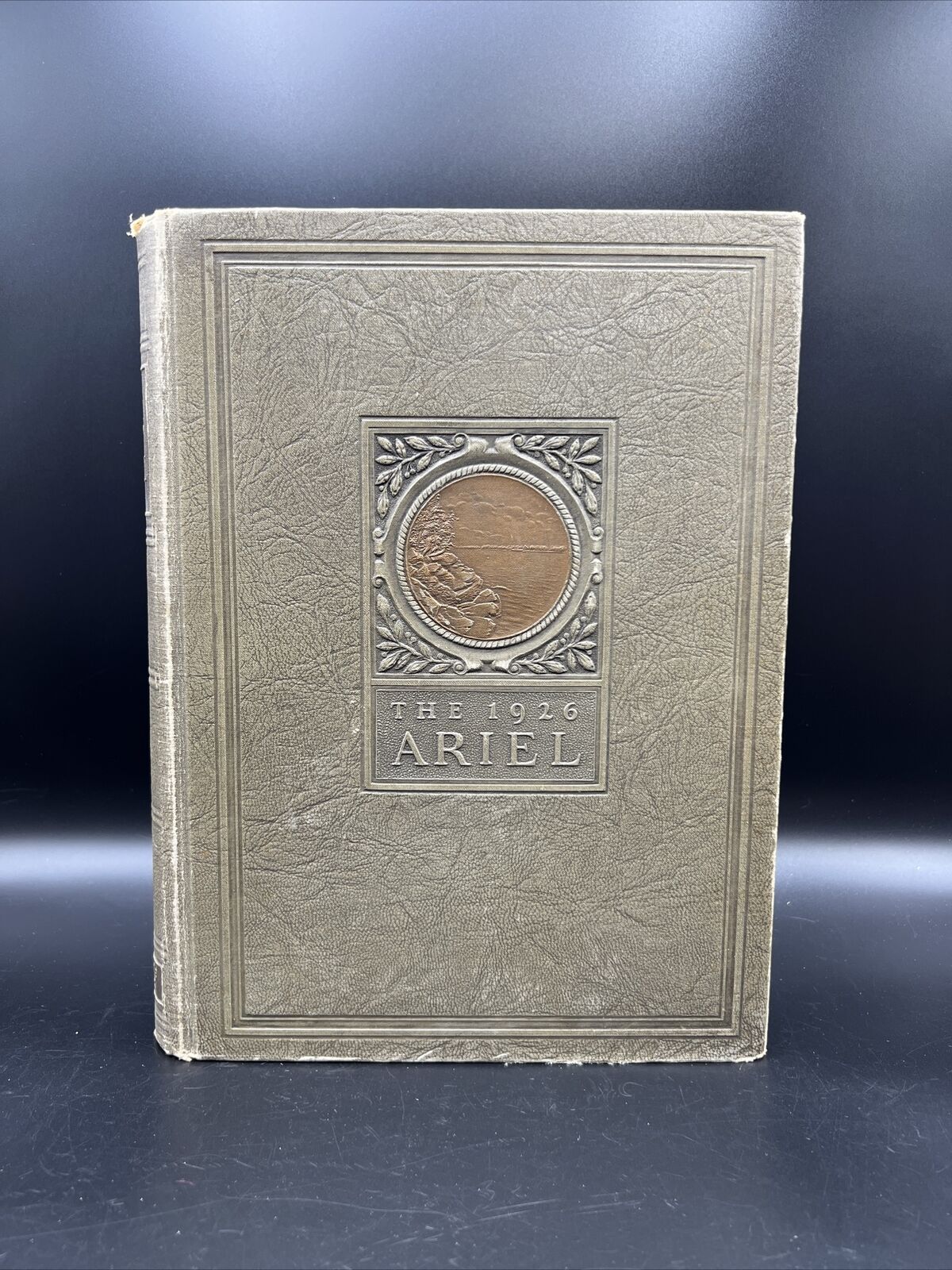 1926 The Ariel - University of Vermont College Yearbook G89