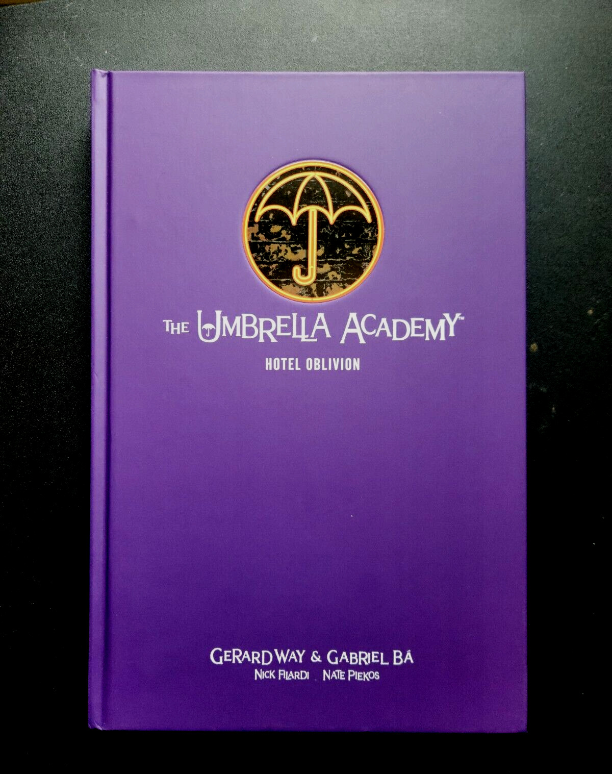 The Umbrella Academy Library Edition Volume 3: Hotel Oblivion Hardcover