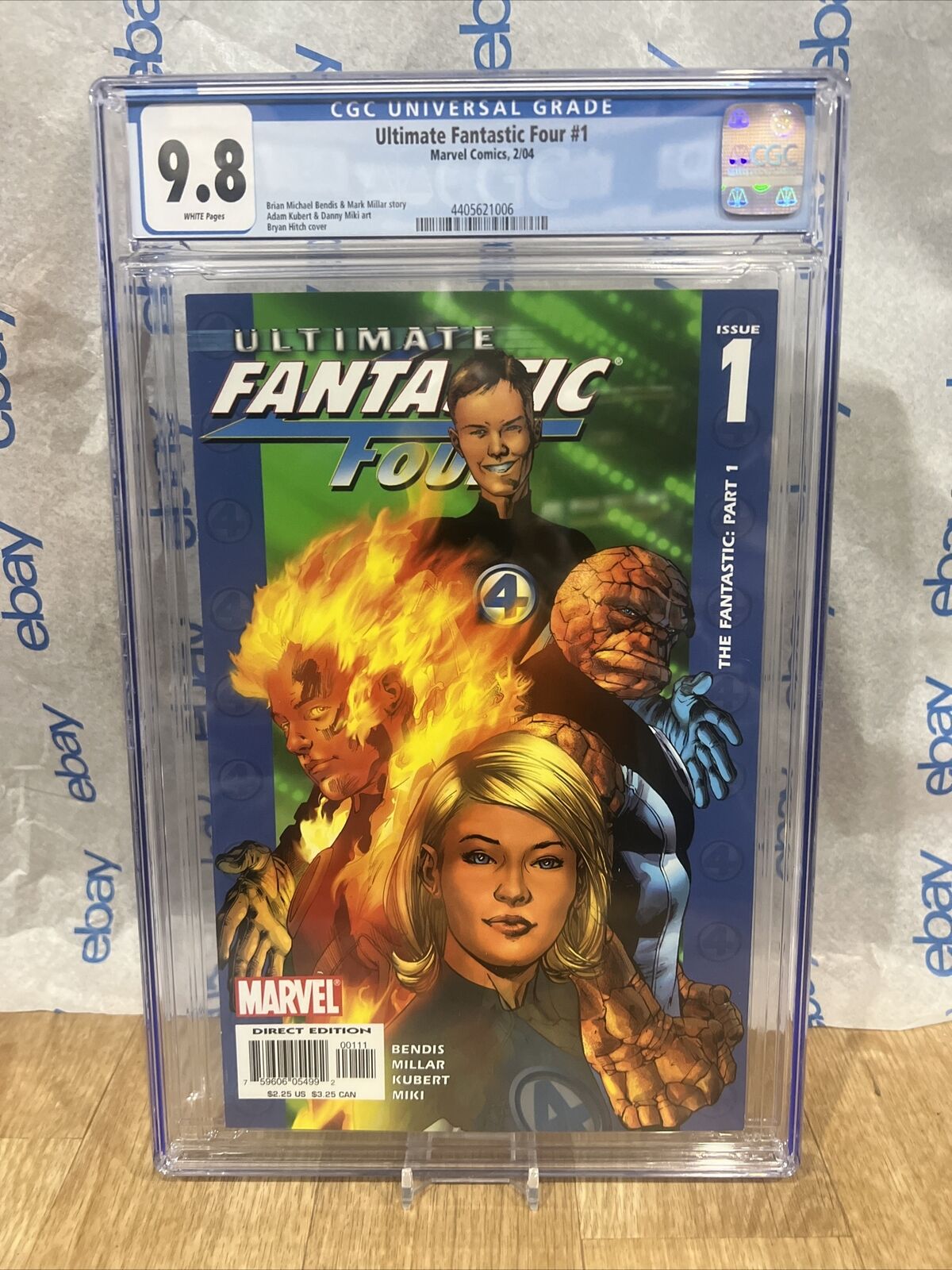 Ultimate Fantastic Four #1 CGC 9.8 2004 Comic Graded  Bryan Hitch Cover Key