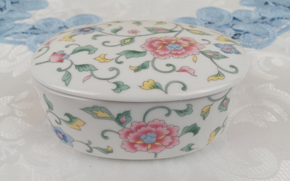 Oval Porcelain Trinket Dresser Box Antique Pink Blue Yellow Green Flowers 4x3x2