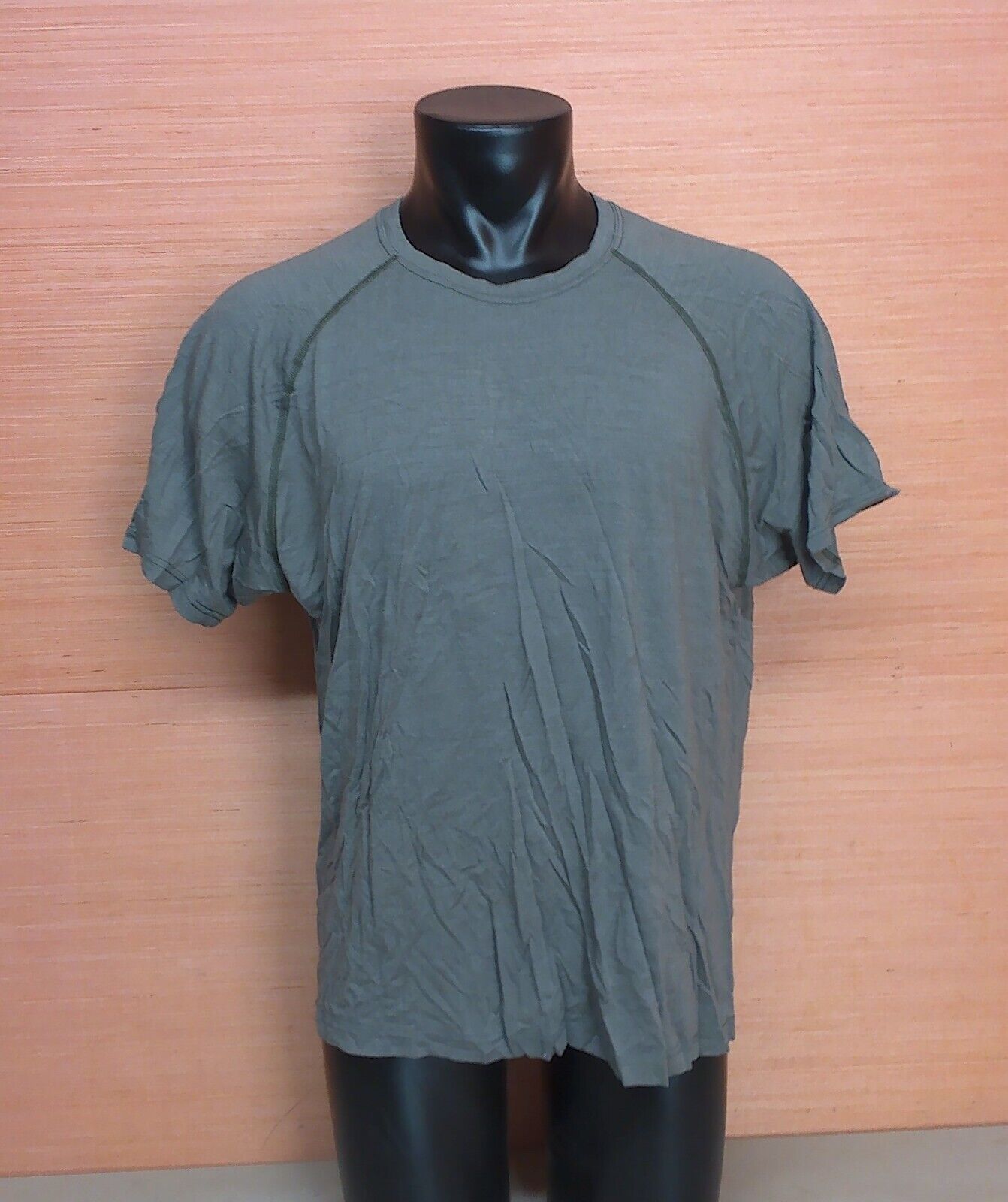 US Military Issue Foliage Green Elite PPE Flame Resistant FREE T-Shirt Sz Large