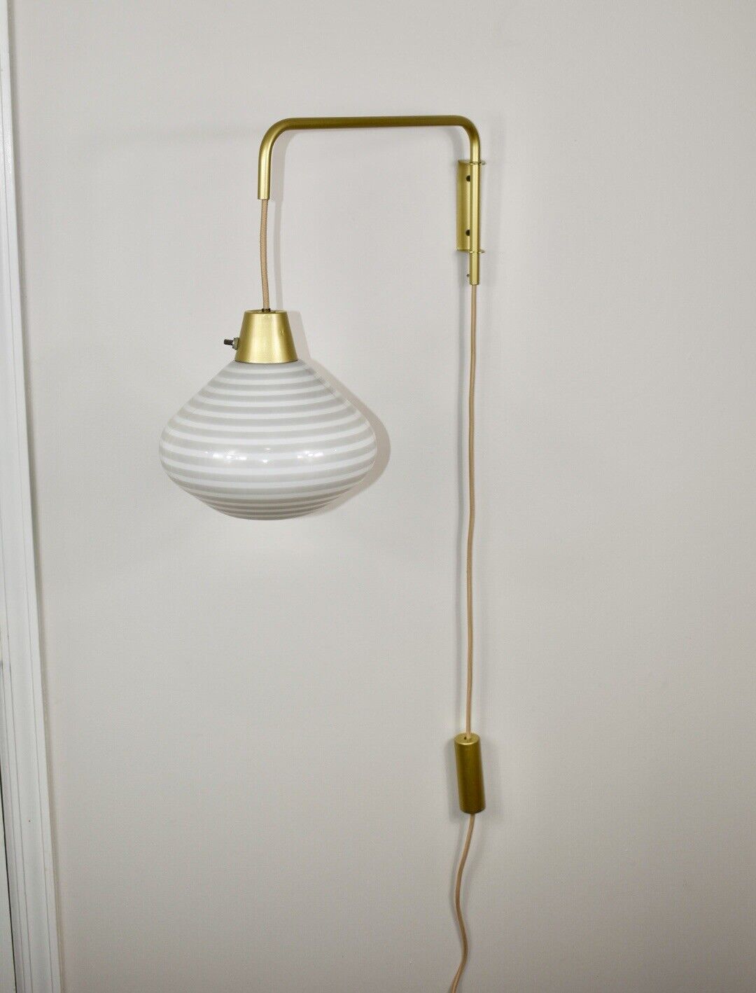 Vintage Mid-Century Modern  Pull Down / Swing Arm Lamp w/ Amazing Glass Shade