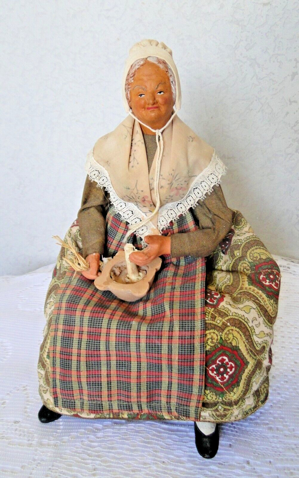 Santon Ancient Of Provence Habillé Woman Sitting Made L\' Aioli 10 3/16in S209