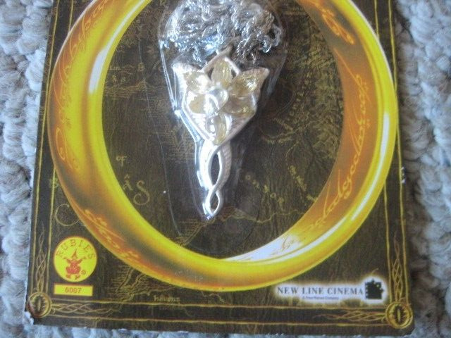 Rubie\'s Costume Co. Arwen\'s Evenstar Necklace - The Lord of the Rings:  Unopened