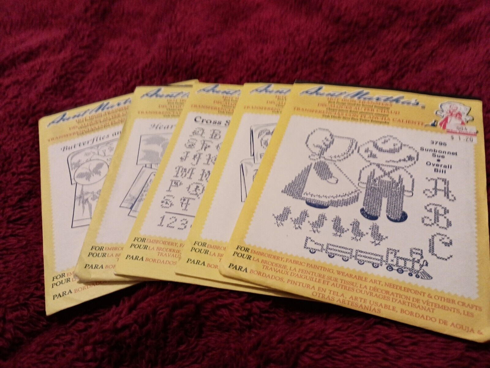 Vintage Aunt Martha\'s Iron On Transfers For Embroidery Fabric Painting Lot Of 5