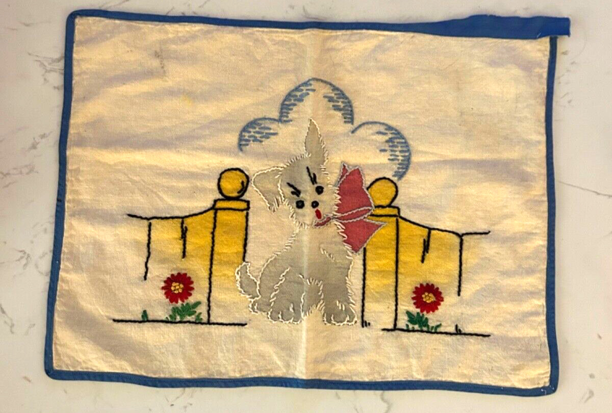 Vintage Vogart Pillow Cover Puppy with Bow 1940’s  Tinted Embroidered 11”x14”