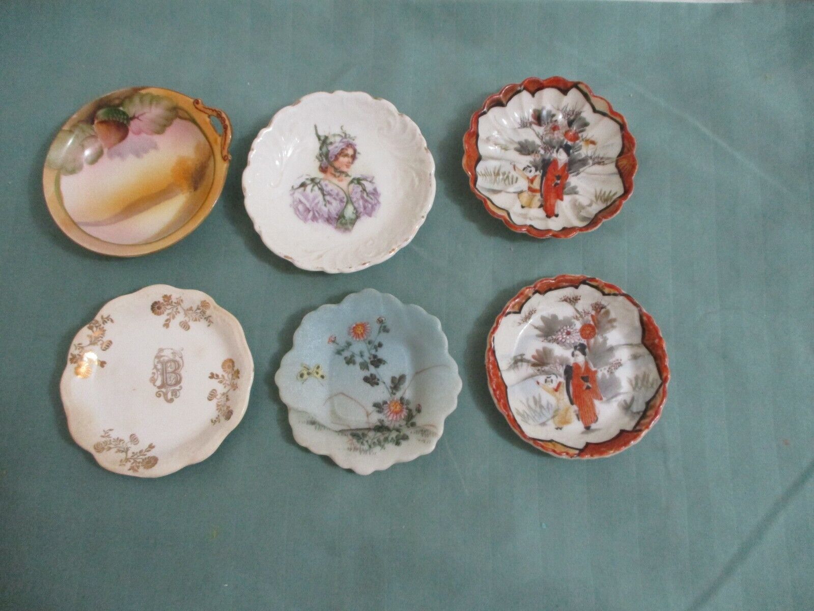 Lot Of 6 Vintage Miniature Collector  Plates