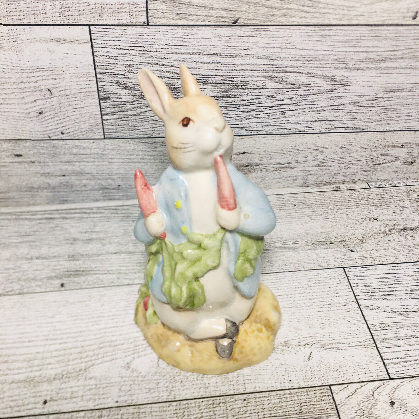 Vintage Royal Albert Beatrix Potter Peter Rabbit Eats A Radish 1995