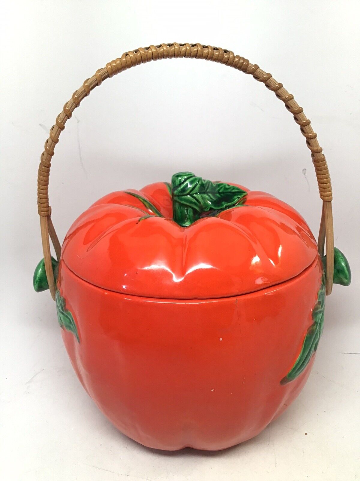 Vintage Ceramic Tomato Cookie Jar Ice Bucket Treat Jar Bamboo Handle 1940s(6)