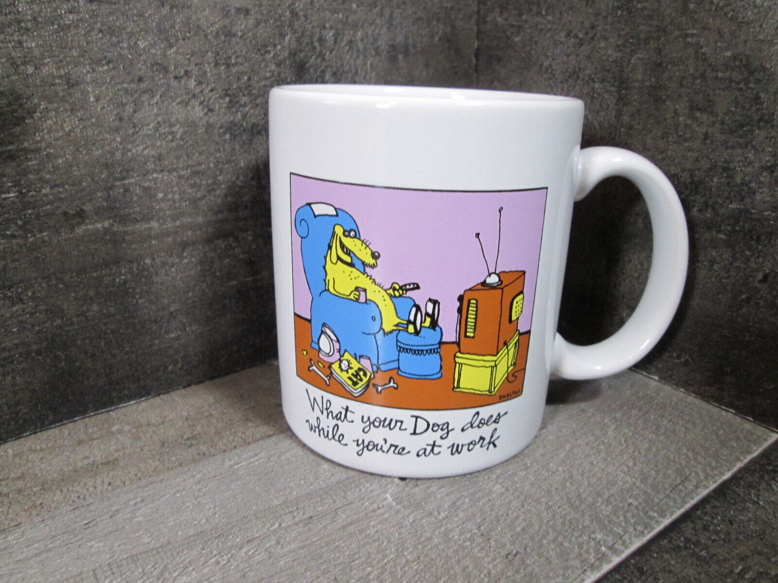 Hallmark Shoebox Greetings Coffee Cup FUNNY What dog does while you\'re at work