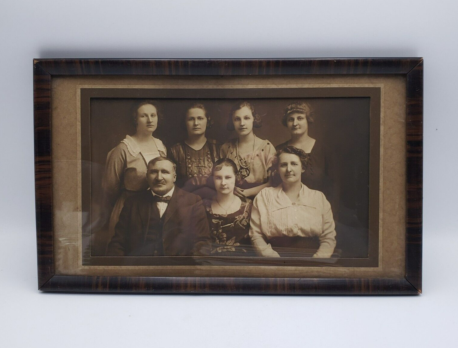 Vintage Framed & Matted Photo of Family - Mother, Father & Five Daughters