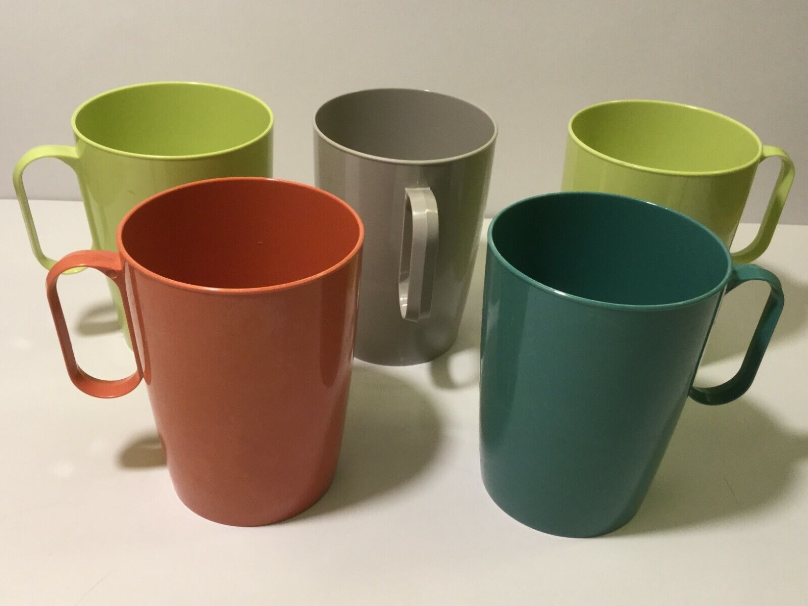 Vintage MCM Plas-Tex Plastic Handled Cups Set of 5, Great (various) colors