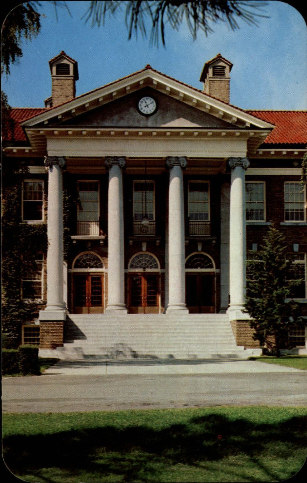 Pennsylvania Allentown Cedar Crest College founded 1867 ~ postcard  sku877