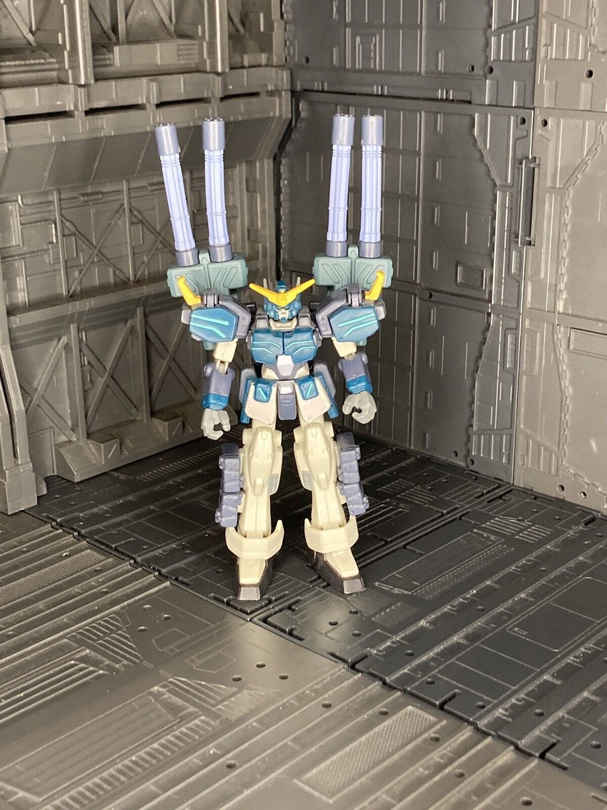 Bandai Mobile Suit Gundam Heavyarms Custom Yellow Action Figure Msia