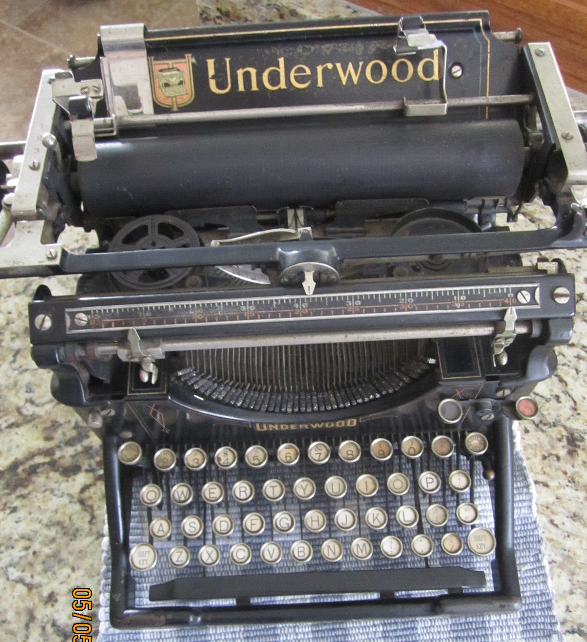 Antique Vintage UNDERWOOD No. 5 TYPEWRITER