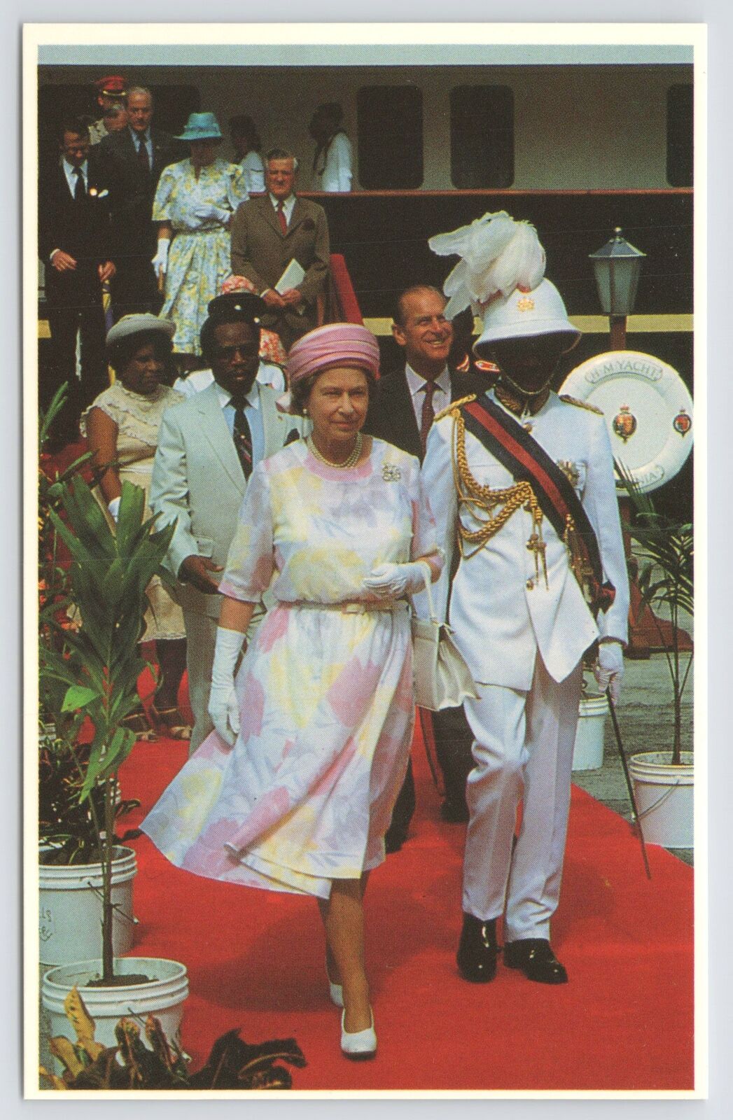 British Royalty~Her Majesty Queen Elizabeth II~1985 Postcard