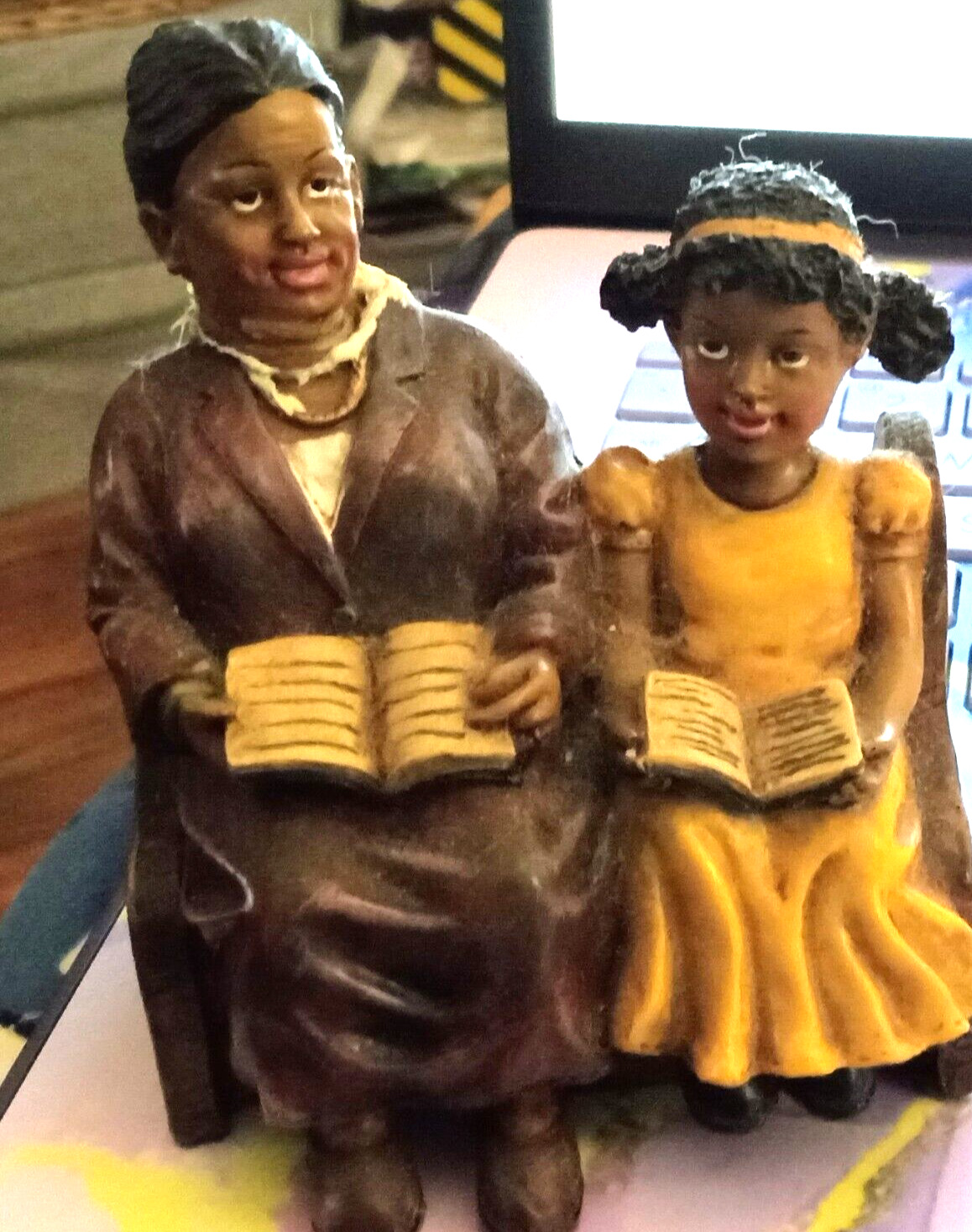 Mother  and Child Church Pew Resin Figurines in Simulated Wood. 
