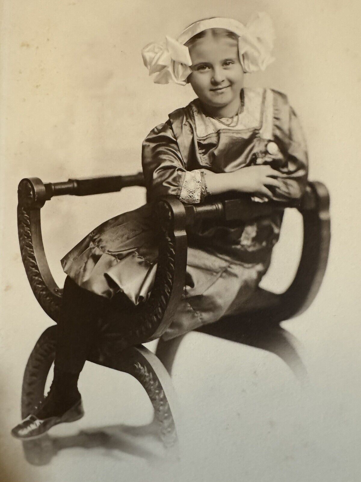 Victorian Girl, Spafford Photo,Bloomington,Ill  5x7 In Original Folder
