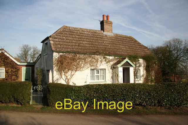 Photo 6x4 Wold Cottage Greetham\\/TF3070 Attractive mud & stud cottage c2008