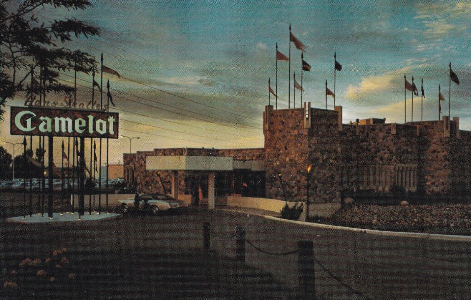 Camelot Restaurant Minneapolis Minnesota Postcard 1960\'s