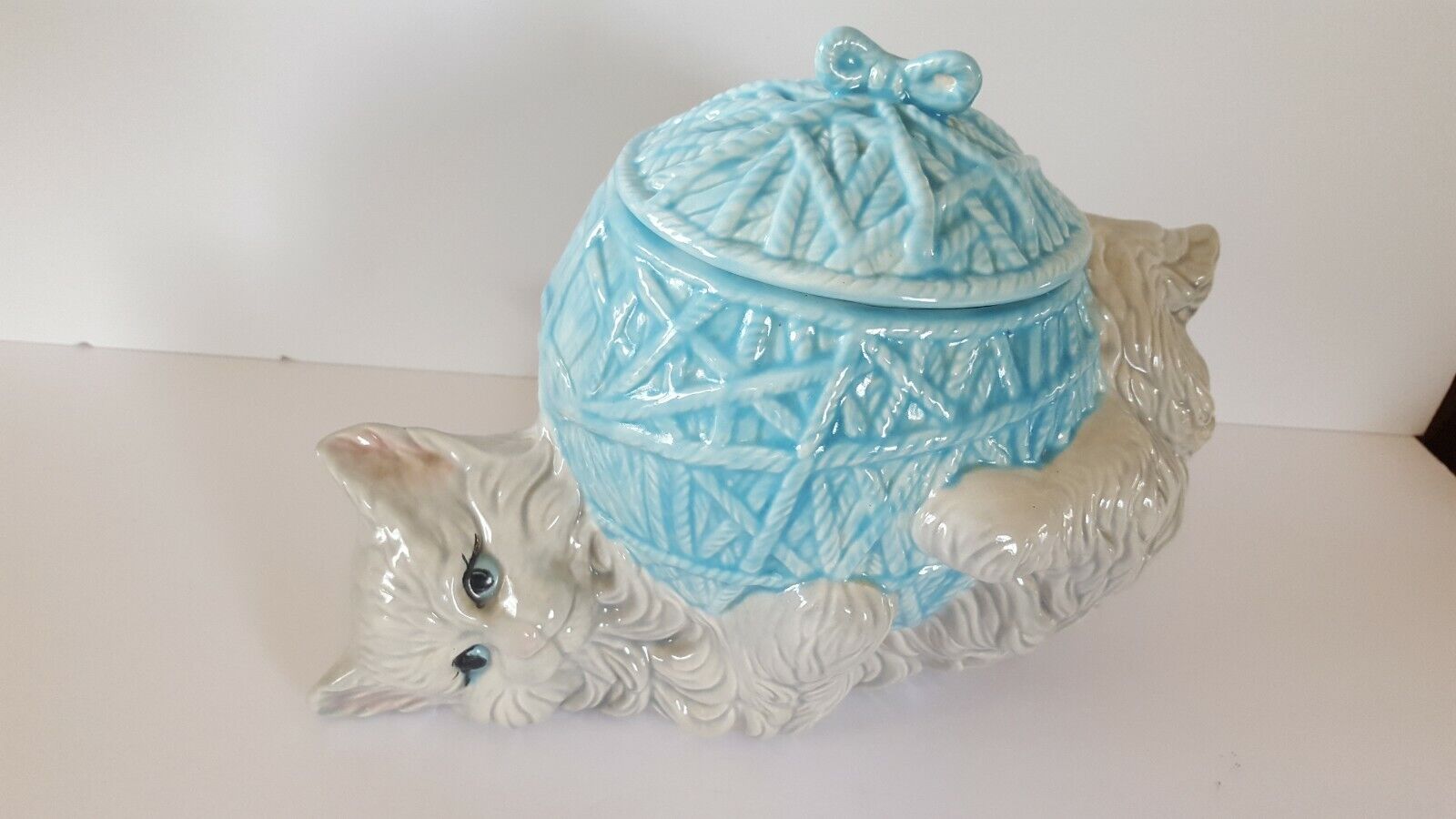VTG GRAY KITTEN WITH BLUE EYES PLAYING WITH BALL OF YARN COOKIE JAR Marianne