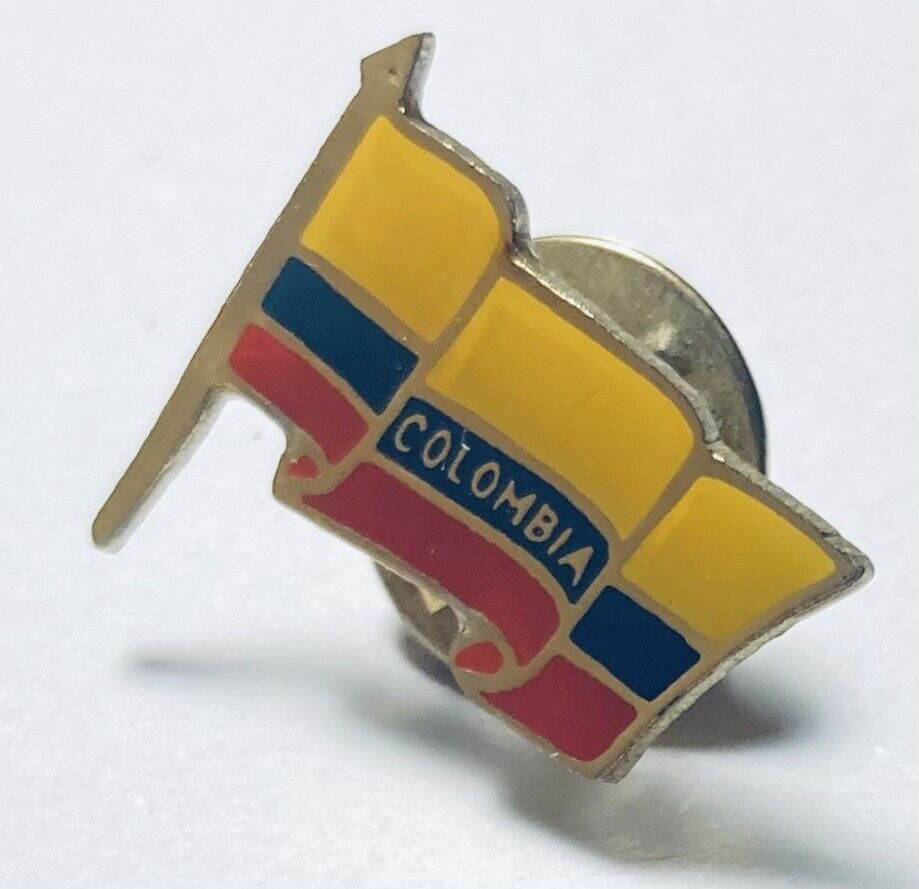 Vintage Colombian Flag Lapel Pin - Travel/Tourist/International 