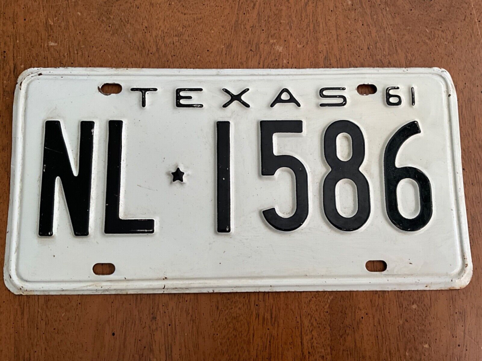 1961 Texas License Plate Tag NL 1586