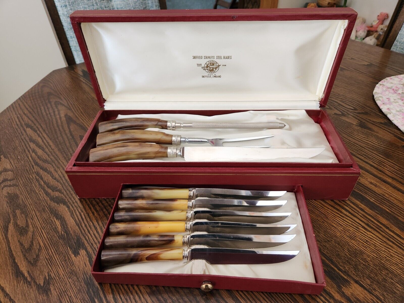 Vintage Sheffield England Carving Knife Set +6 Steak Knives in Original Box