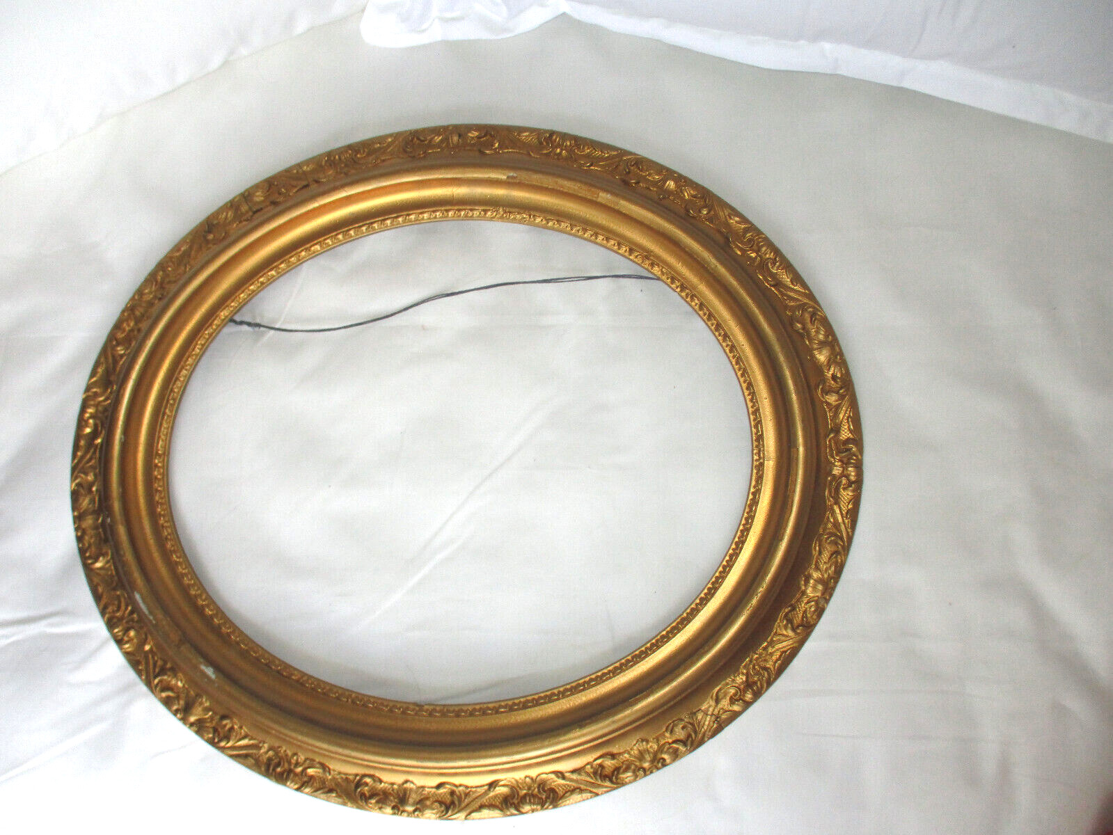 Antique Victorian ORNATE Wood and Gesso Oval Frame 22.5\