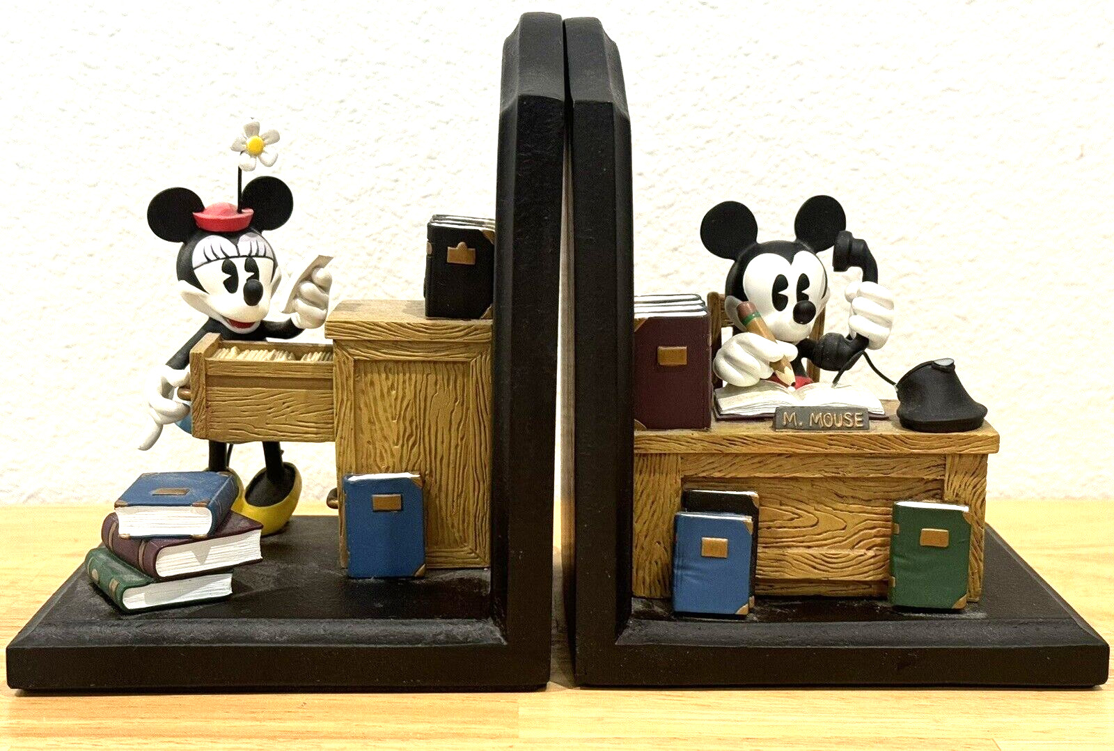DISNEY FIGI GRAPHICS MICKEY AND MINNIE MOUSE OFFICE WORKERS BOOKENDS