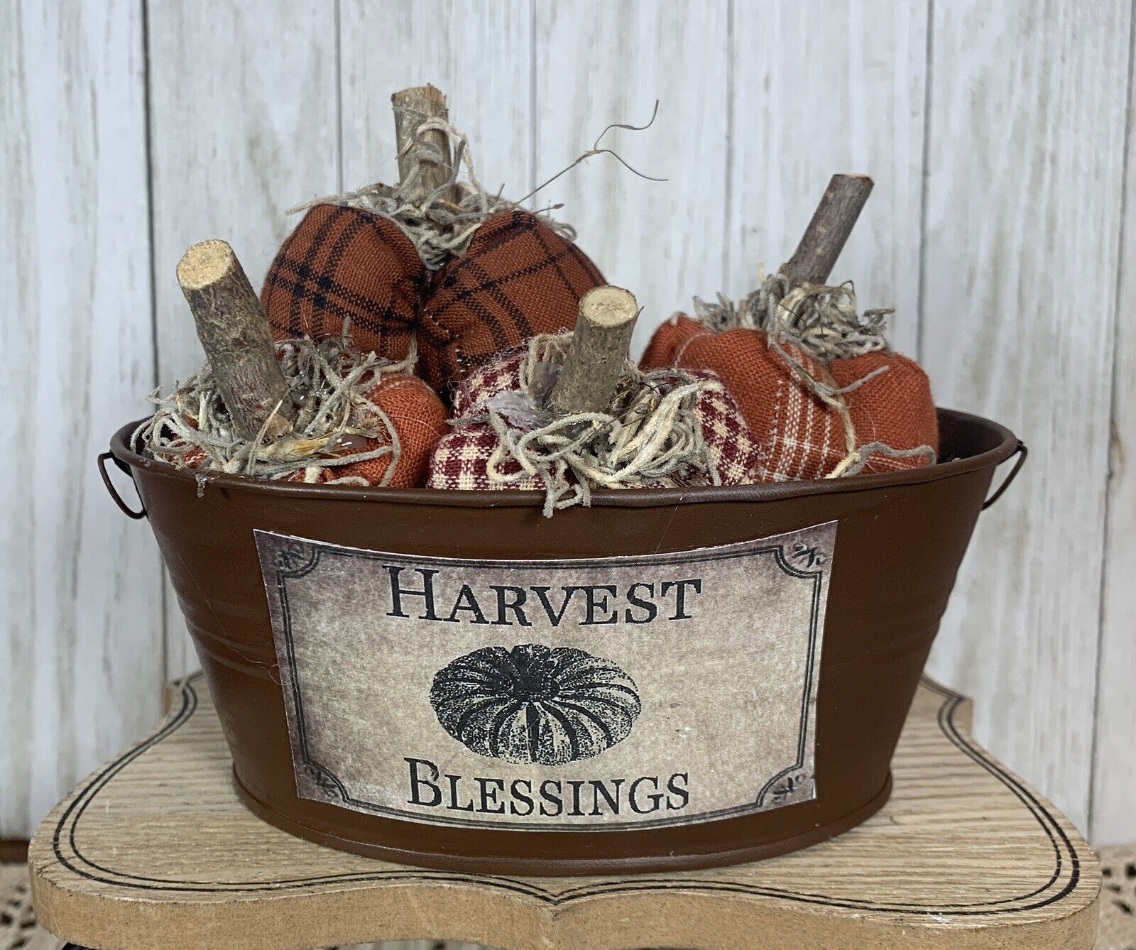 Small HP  Tin Tub Gathering With Four Handmade Pumpkins Harvest Blessings Label