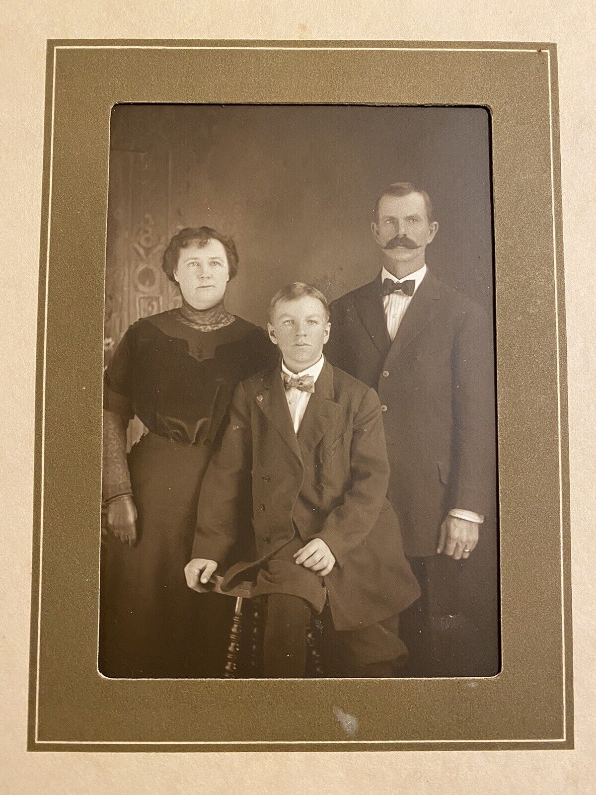 Framed Cabinet Card Sepiatone Family Of 3 Portrait Mother Father Son c1900s
