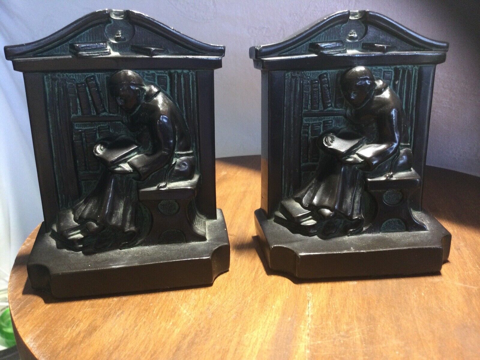 Vintage/Antique Dark Copper Reading Monk Bookends 4 1 /4” tall x 3 1/4” Wide