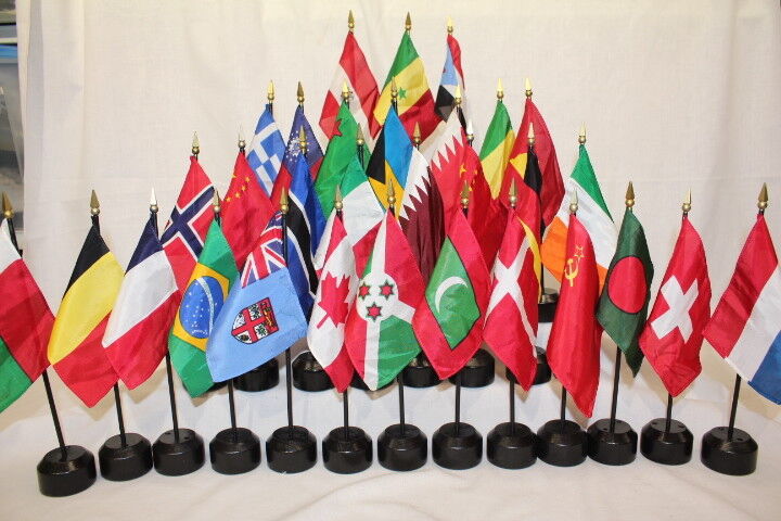Lot of 101 Country Flags 4\