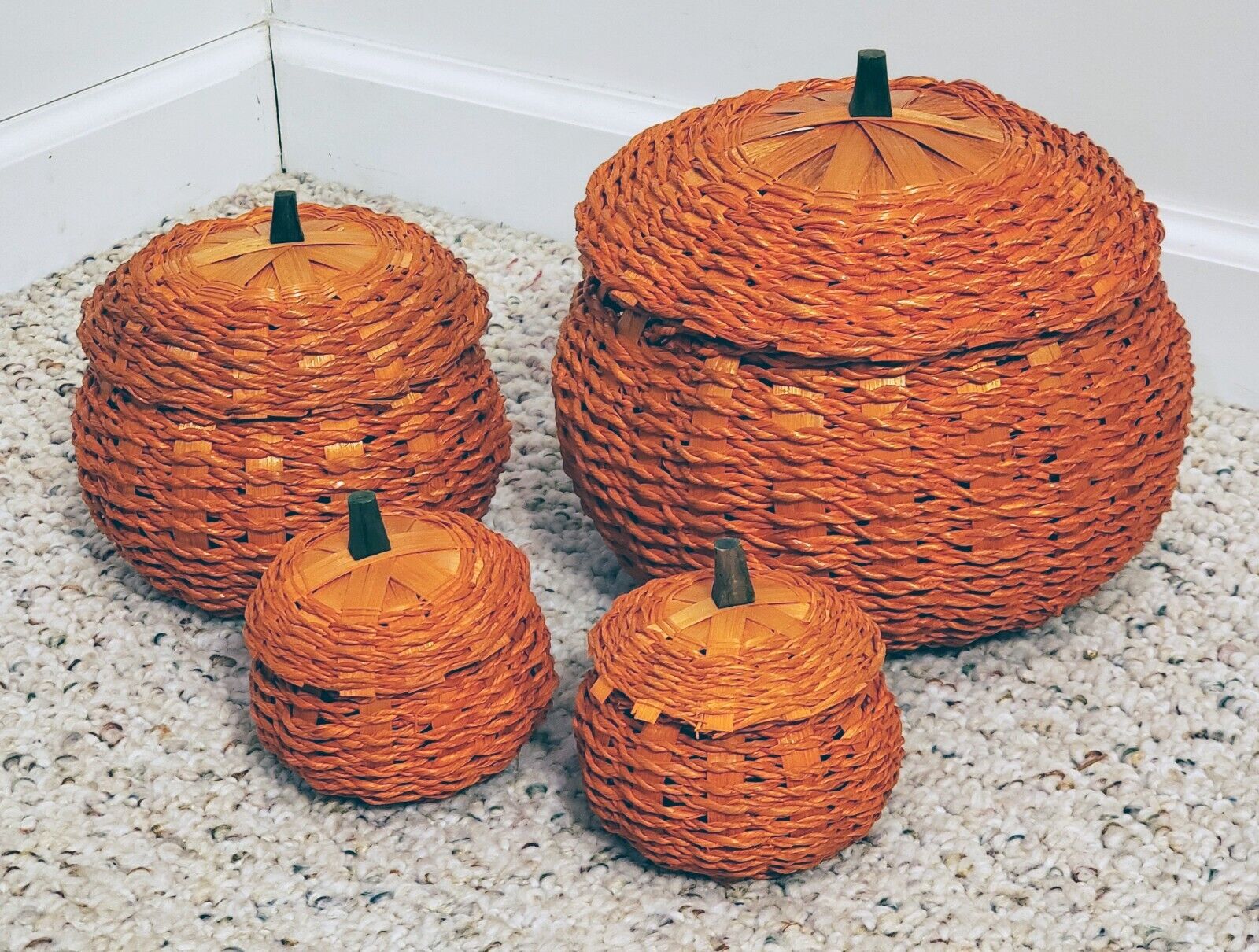 Vintage Lot of 4 Wicker Pumpkin Baskets w/ Lids Halloween Autumn Fall, Up to 8\