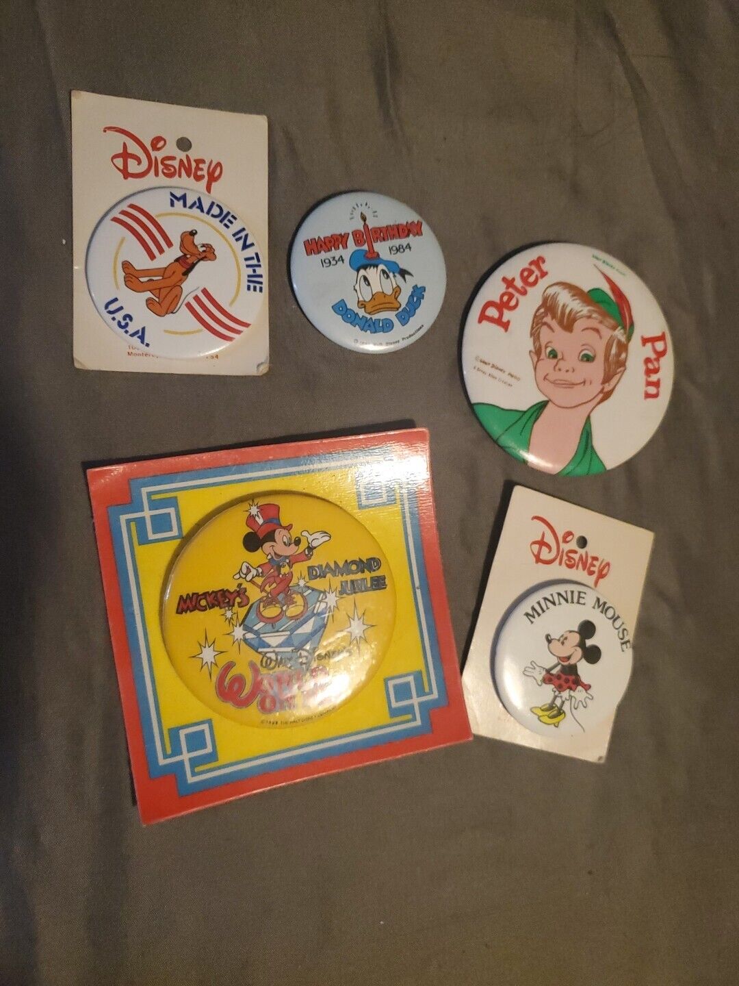 Lot Of 5 Vintage Disney Pins Buttons Metal Mickey Minnie Donald