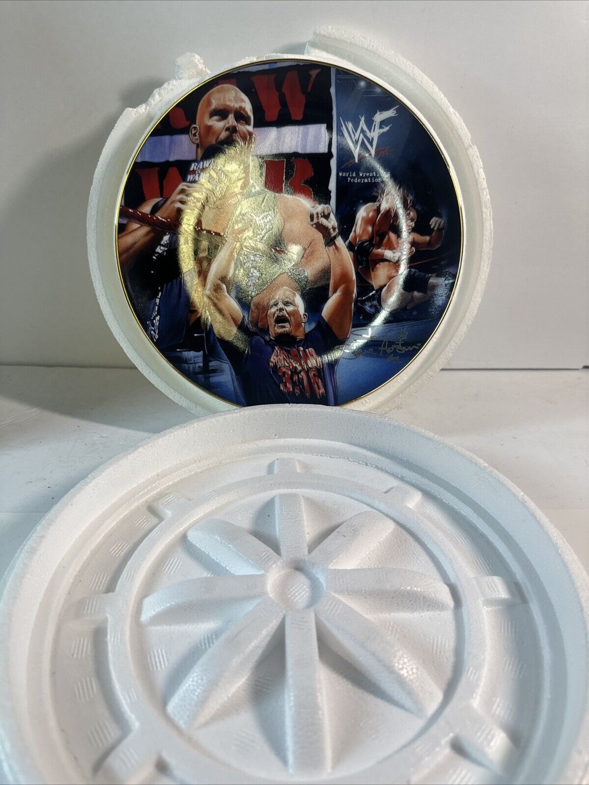 Danbury Mint 2001 WWF Stone Cold Steve Austin Collector's Plate WWE