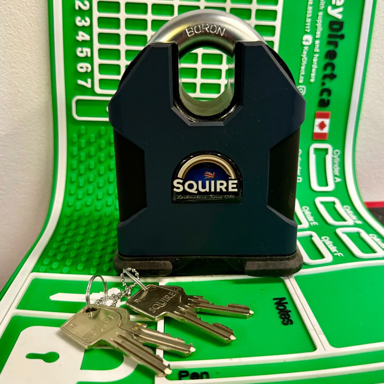 Squire SS100CS Stronghold CEN6 Closed Shackle High Security Padlock w/ 4 keys