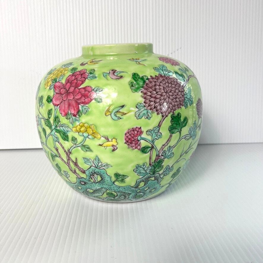 Vintage Hand Painted Canton Ware Hong Kong Round Chinoiserie Vase Green Floral