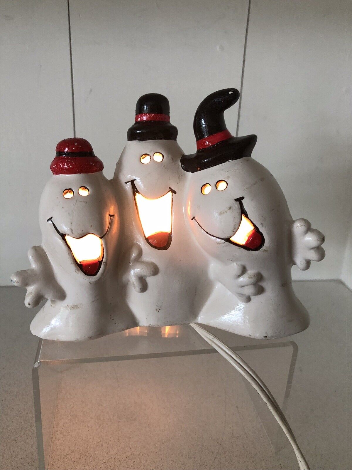 Vintage Ceramic Three Laughing Ghosts In Hats Light Up Halloween Whimsical Decor