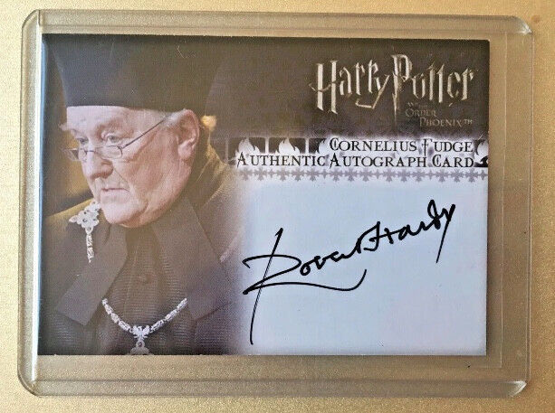Harry Potter OOTPH Robert Hardy Cornelius Fudge Autograph Card