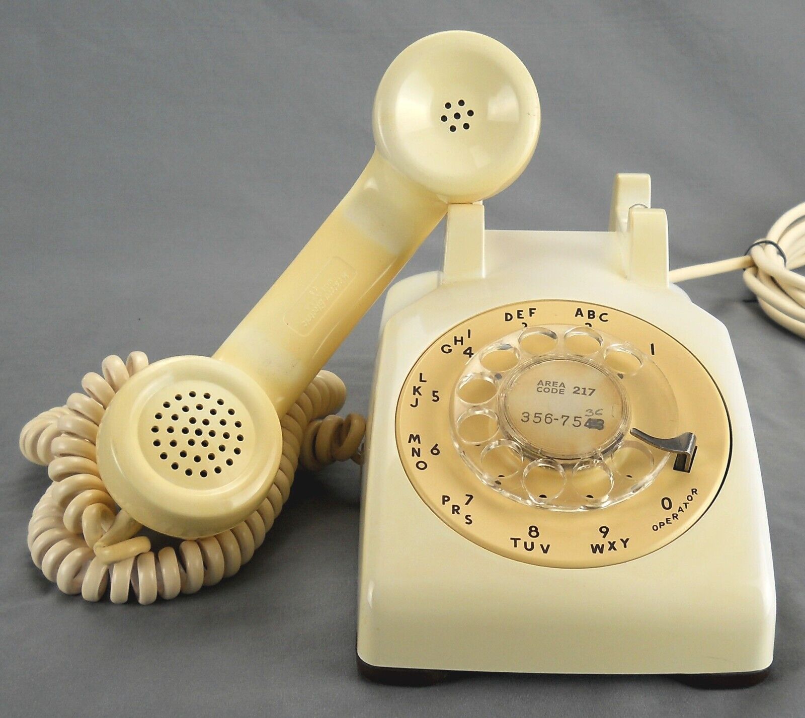 Western Electric 1961 white 500 C/D rotary dial telephone - WORKS  (@4B5)